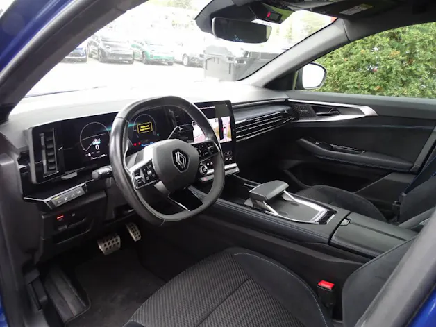 RENAULT Austral 1.2 E-Tech iconic Esprit Alpine