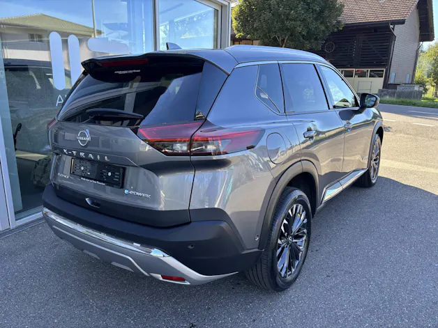 NISSAN X-Trail 1.5 VC-T Tekna e-4orce