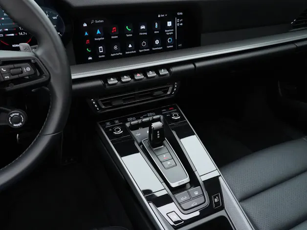 PORSCHE 911 Carrera