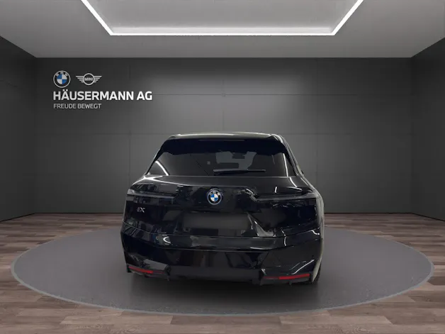 BMW iX xDrive40 SPORT