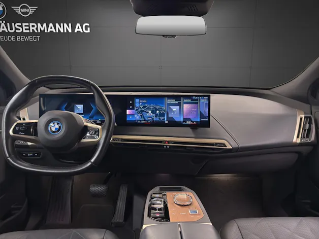 BMW iX xDrive40 SPORT