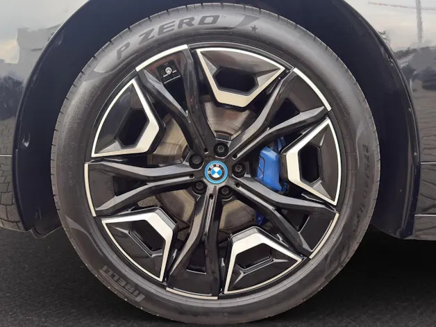 BMW iX xDrive40 SPORT