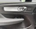 VOLVO XC40 2.0 B3 MH Plus Dark