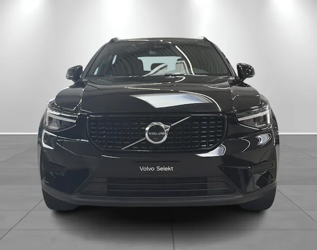VOLVO XC40 2.0 B3 MH Plus Dark