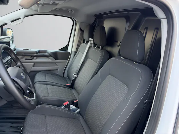 FORD Transit Custom Van 340 L2H1 65kWh Trend