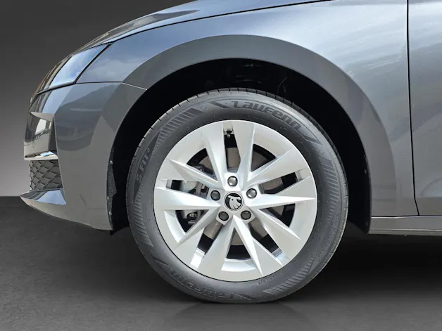 SKODA Octavia Combi 2.0 TSI DSG Selection 4x4