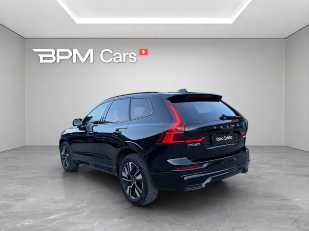 VOLVO XC60 B5 Benzin Mild Hybrid AWD Plus Dark Geartronic