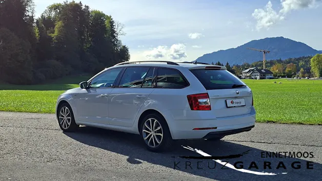 SKODA Octavia Combi 2.0 TSI Soleil 4x4 DSG *Anhängerkupplung+8-fach bereift*