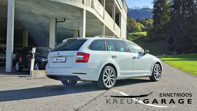 SKODA Octavia Combi 2.0 TSI Soleil 4x4 DSG *Anhängerkupplung+8-fach bereift*