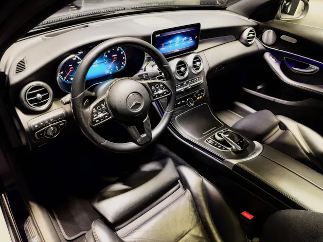 MERCEDES-BENZ C 400 4Matic AMG Line 9G-Tronic