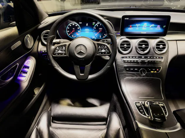 MERCEDES-BENZ C 400 4Matic AMG Line 9G-Tronic