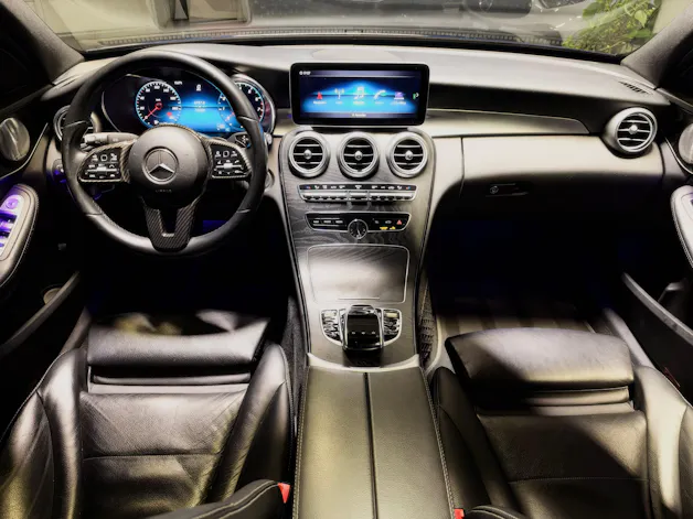 MERCEDES-BENZ C 400 4Matic AMG Line 9G-Tronic