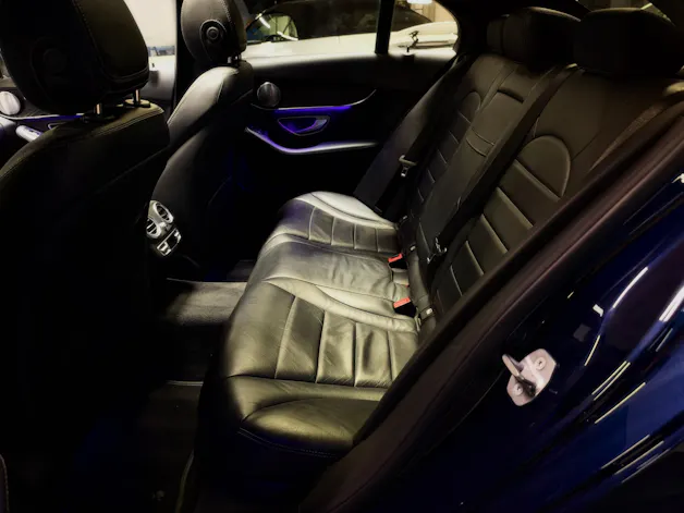 MERCEDES-BENZ C 400 4Matic AMG Line 9G-Tronic