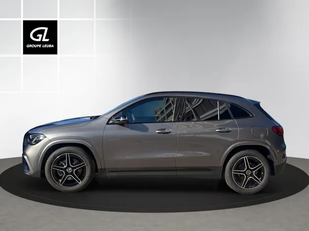 MERCEDES-BENZ GLA 200 Night Star 7G-DCT