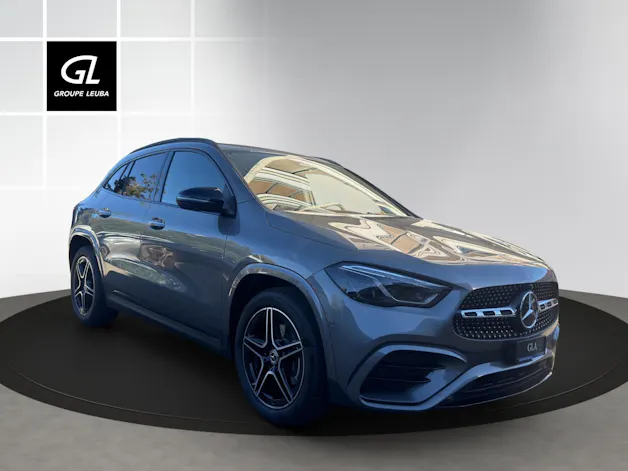 MERCEDES-BENZ GLA 200 Night Star 7G-DCT
