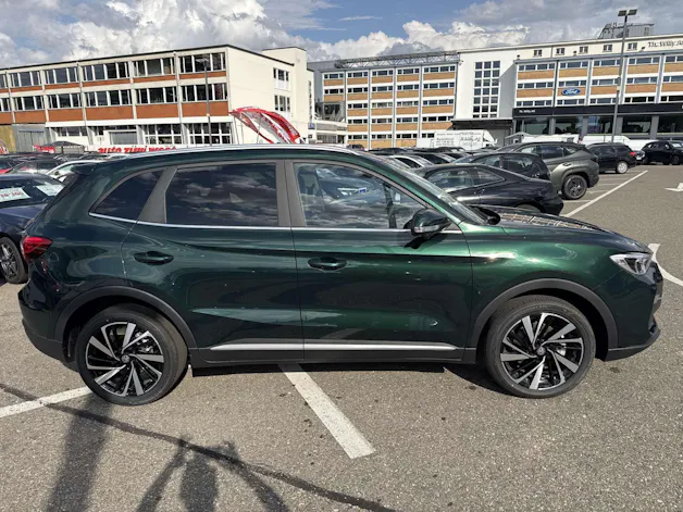 MG ZS 1.5 HEV Luxury Automat