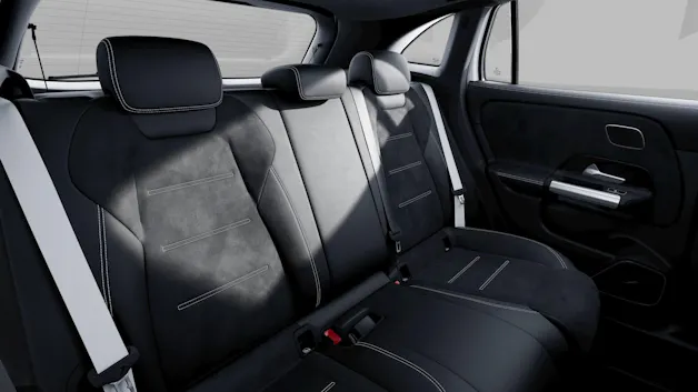 MERCEDES-BENZ GLA 200 Night Star AMG Line