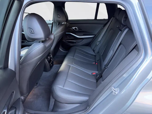 BMW 330d xDrive Touring