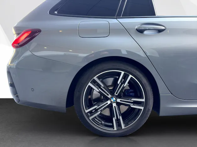 BMW 330d xDrive Touring