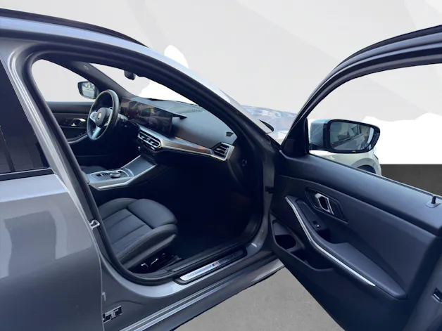 BMW 330d xDrive Touring