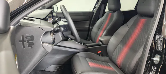 ALFA ROMEO Junior 1.2 48V Hybrid Q4 TI