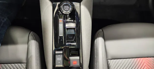 ALFA ROMEO Junior 1.2 48V Hybrid Q4 TI