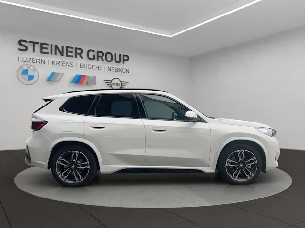BMW iX1 xDrive 30 M Sport