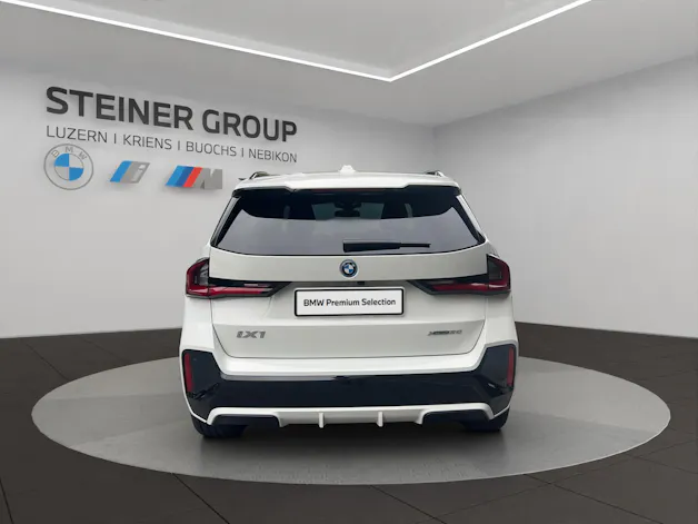 BMW iX1 xDrive 30 M Sport