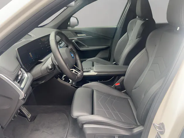 BMW iX1 xDrive 30 M Sport