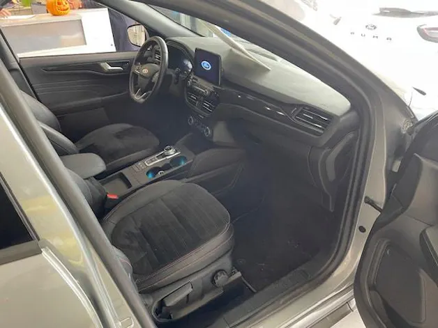 FORD Kuga 2.5 FHEV ST-Line X FWD