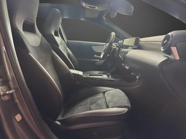 MERCEDES-BENZ A 220 4Matic 8G-DCT