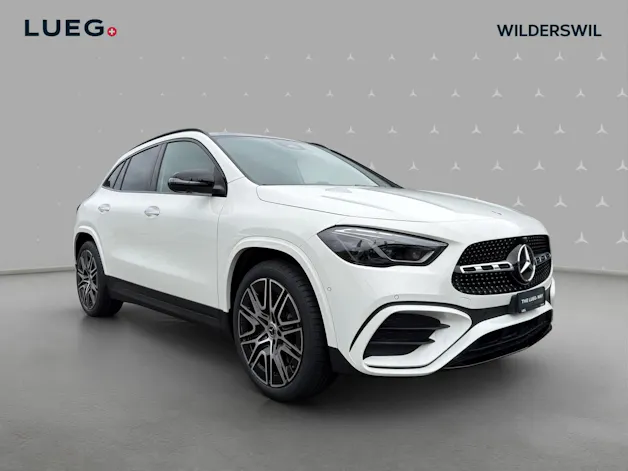 MERCEDES-BENZ GLA 200 Night Star 7G-DCT