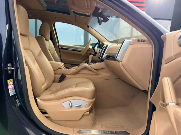 PORSCHE Cayenne S