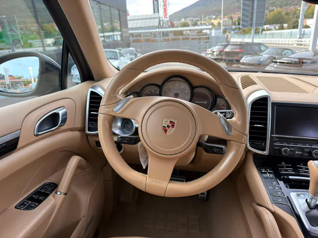 PORSCHE Cayenne S
