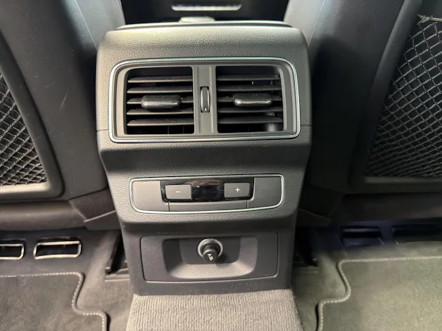 AUDI Q5 3.0 TDI sport quattro