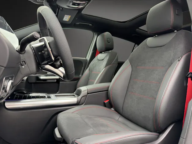 MERCEDES-BENZ GLA 35 AMG 4Matic