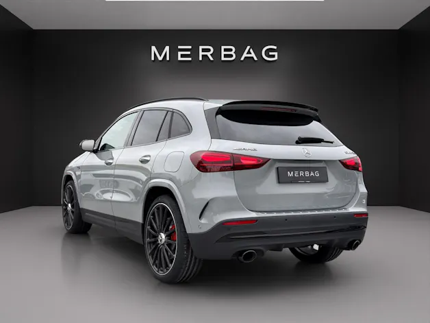 MERCEDES-BENZ GLA 35 AMG 4Matic