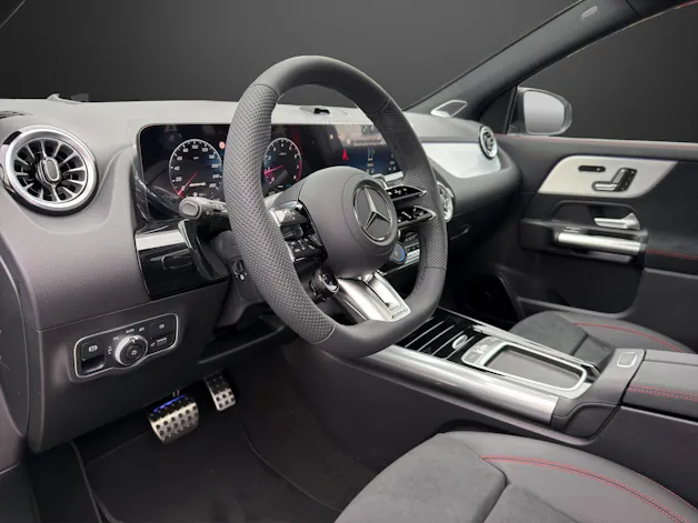 MERCEDES-BENZ GLA 35 AMG 4Matic