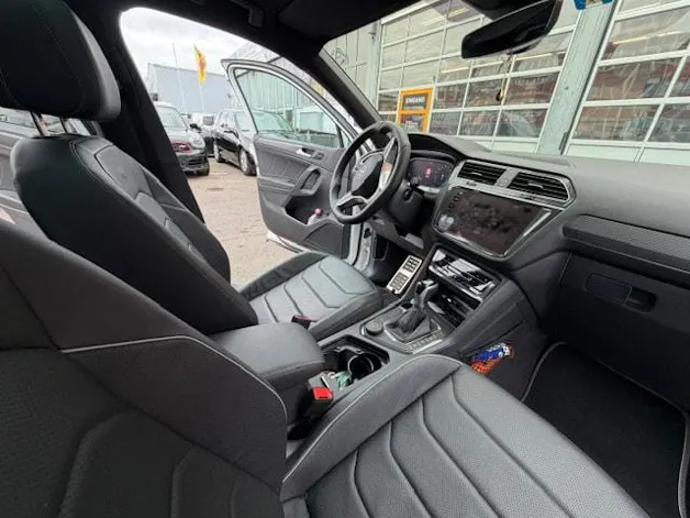 VW Tiguan Allspace 2.0TSI R-Line 4Motion DSG