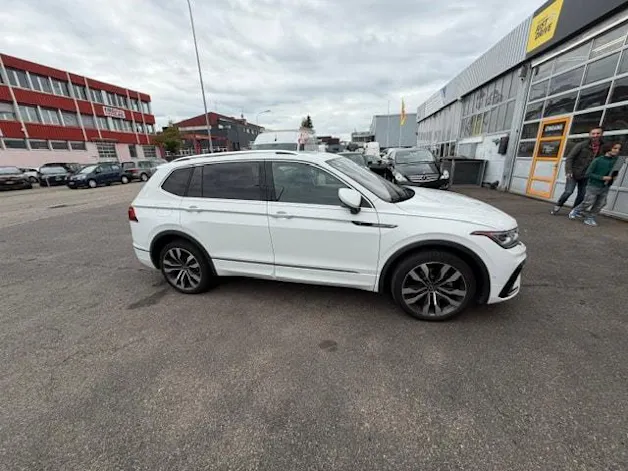 VW Tiguan Allspace 2.0TSI R-Line 4Motion DSG