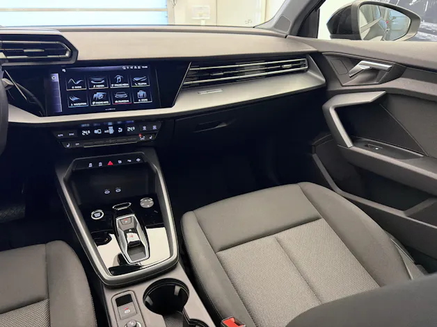 AUDI A3 Sportback 35 TFSI Attraction S-tronic