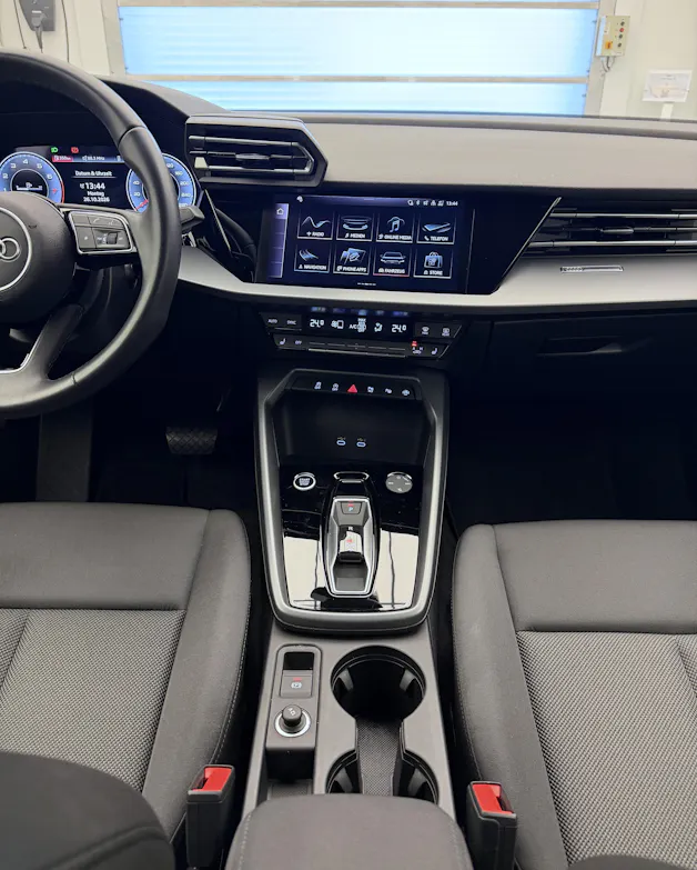 AUDI A3 Sportback 35 TFSI Attraction S-tronic