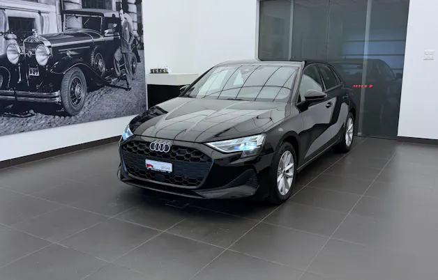 AUDI A3 Sportback 35 TFSI Attraction S-tronic
