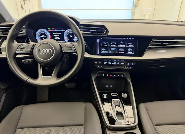 AUDI A3 Sportback 35 TFSI Attraction S-tronic