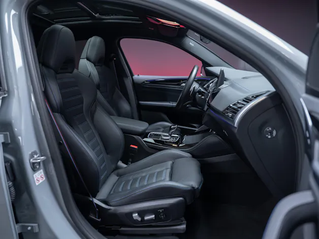 BMW X4 M40i / Panorama-Schiebedach / HeadUp / 360°Kamera