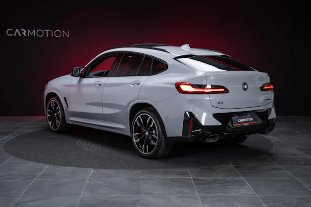 BMW X4 M40i / Panorama-Schiebedach / HeadUp / 360°Kamera
