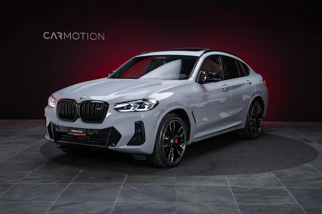 BMW X4 M40i / Panorama-Schiebedach / HeadUp / 360°Kamera