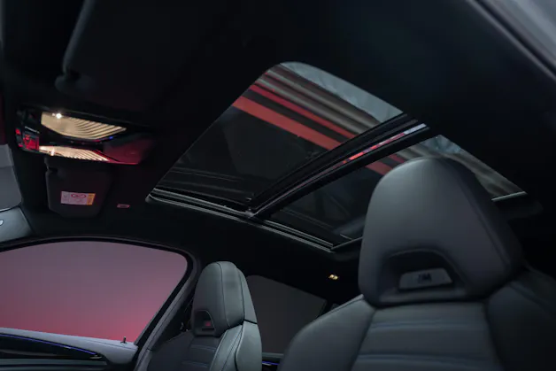 BMW X4 M40i / Panorama-Schiebedach / HeadUp / 360°Kamera