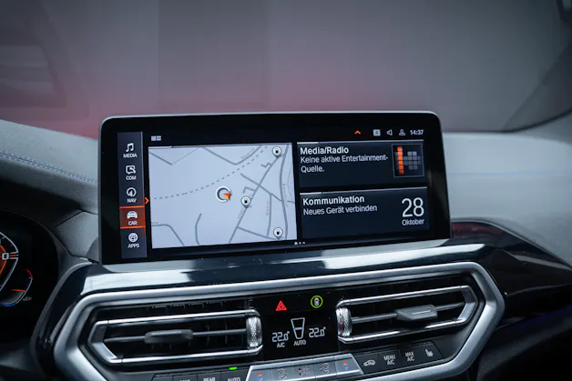 BMW X4 M40i / Panorama-Schiebedach / HeadUp / 360°Kamera