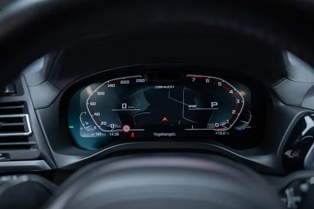 BMW X4 M40i / Panorama-Schiebedach / HeadUp / 360°Kamera